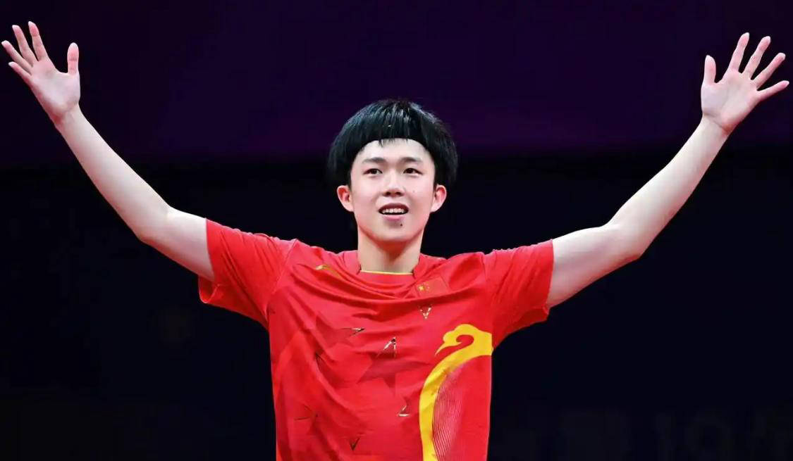 对这位年轻 对这位年轻