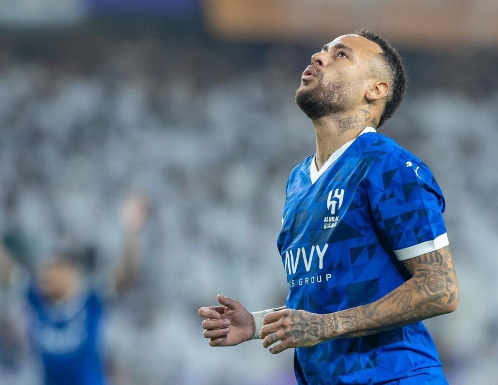 脱颖而出的 脱颖而出的